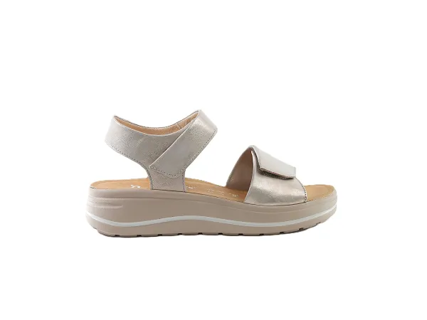 Beige_Hartjes_Sandaal_H