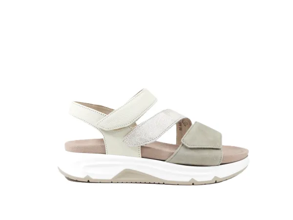 Beige_combi_klitsandaal_Gabor_1