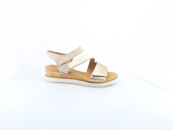 Beige_combi_sandaal_sleehak_Gabor_2