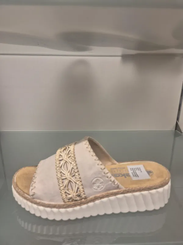 Beige_slipper_Nabukino