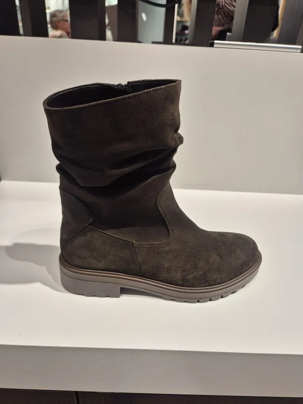 Bruin_velour_enkellaarsje_H