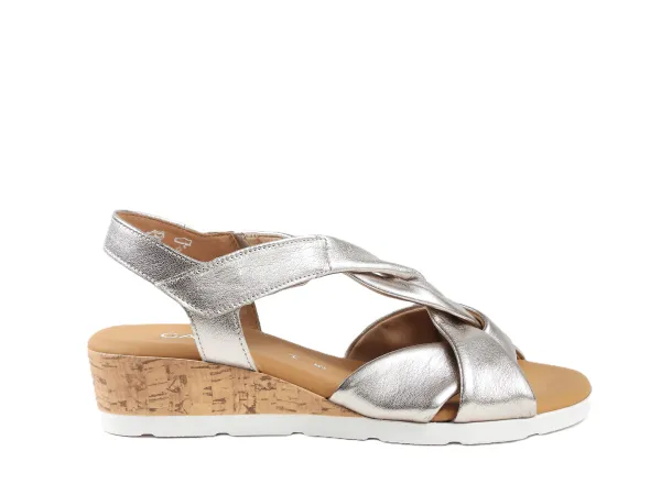 Goud_sleehak_sandaal_Gabor_1