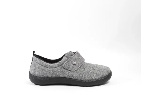 Grey_soft_vilt_pantoffel