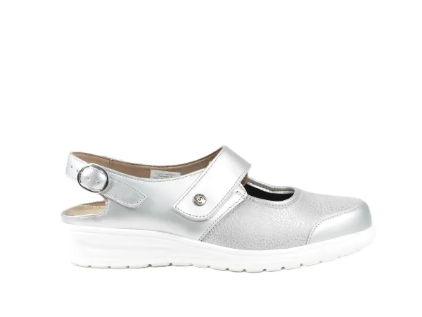 Grijs_d_teen_flex_sandaal_H