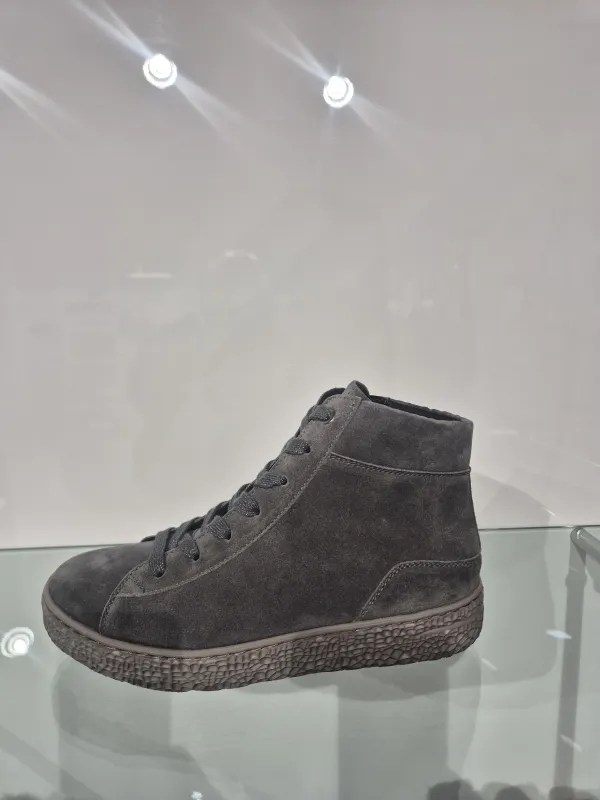 Kaki_suede_Phil_boot_H
