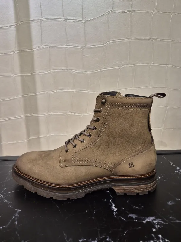 Mustang_Gimil_veterboot