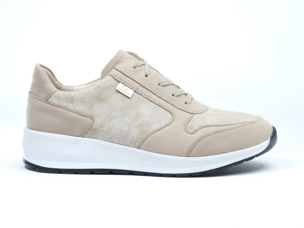 Taupe_stretchcosta_Mori__1