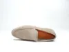 Beige_loafer_met_witte_zool_3