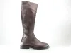 Brons_lange_laars_1