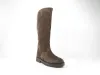 Bruin_velour_lange_laars_M_schacht_G_1