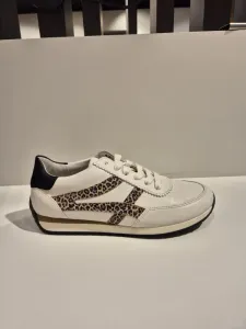 Wit_leer_leo_H_Gabor