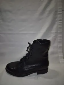 Zwart_boot_G