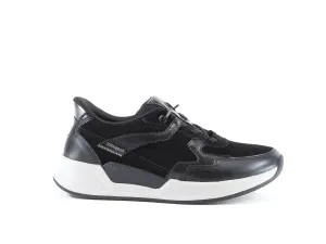 Zwart_slip_in_sneaker_RS_1