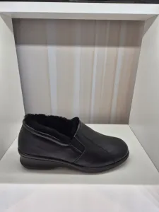 Zwart_soft_nappa_vachtpantoffel